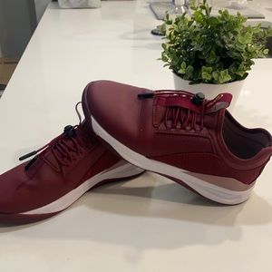 Clove shoes, Size 8.5, Royal Maroon